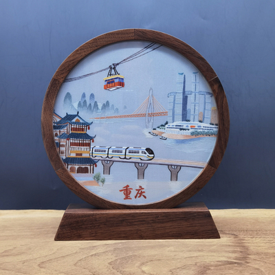 蜀绣渝城印象胡桃木摆件